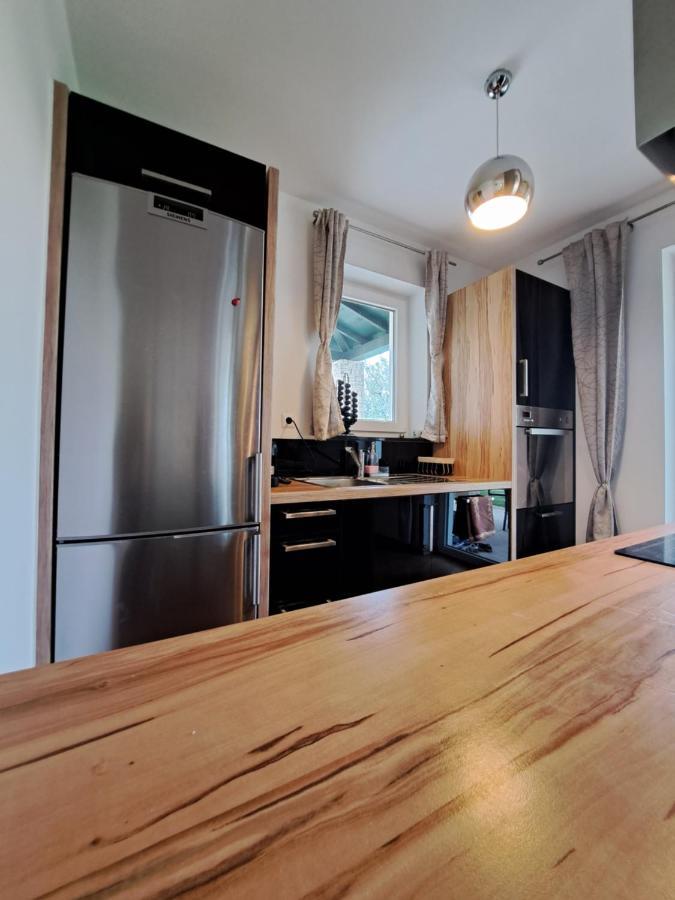 Apartments Villa Sotlar With Pool Umag Luaran gambar