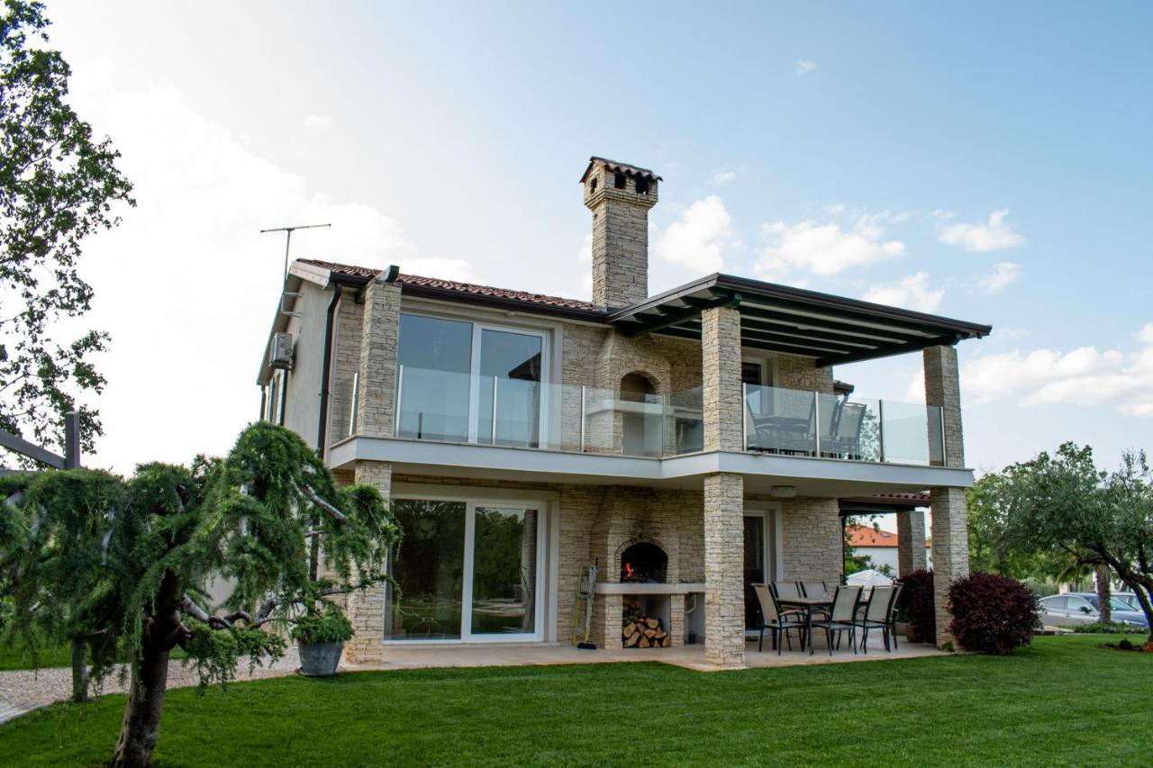 Apartments Villa Sotlar With Pool Umag Luaran gambar