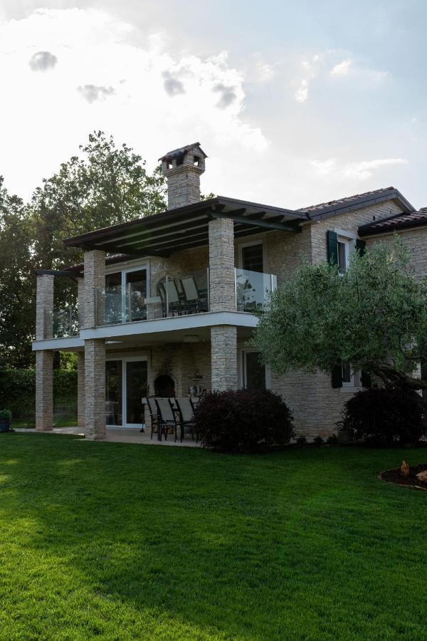 Apartments Villa Sotlar With Pool Umag Luaran gambar