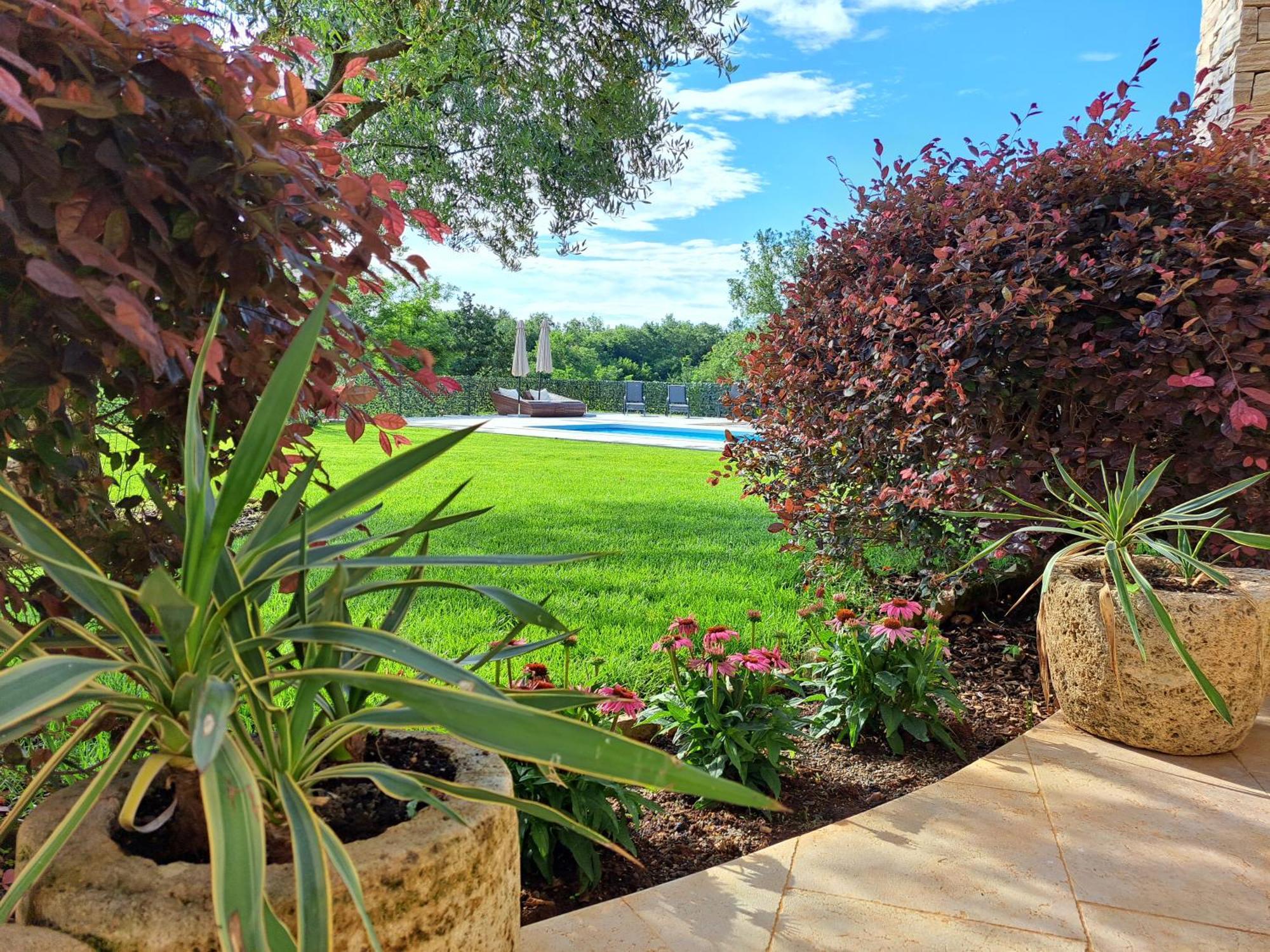 Apartments Villa Sotlar With Pool Umag Luaran gambar
