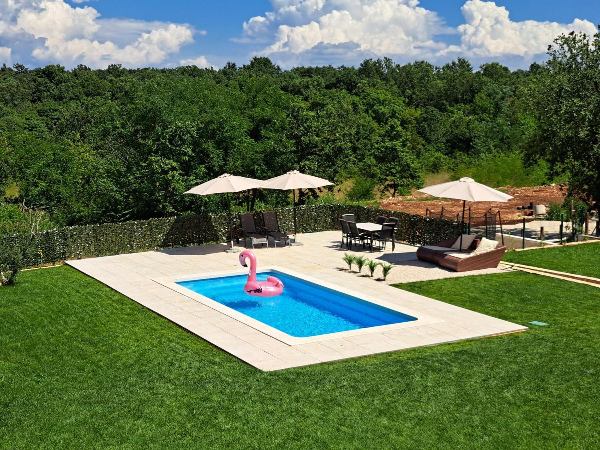 Apartments Villa Sotlar With Pool Umag Luaran gambar